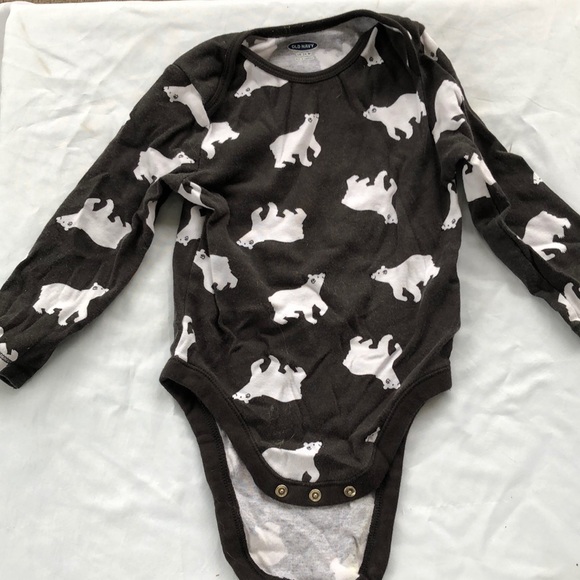 18-24 month long sleeve polar bear onesie - Picture 1 of 6